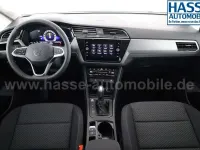 Neu VW Touran Comfortline 150 PS (110 kW) 2026 Grenadillschwarz meta... Van / Kleinbus