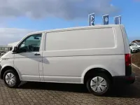 Gebraucht VW T7 110 PS (80 kW) 2024 Candyweiß Van