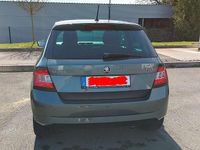 Gebraucht Skoda Fabia Joy 110 PS (80 kW) 2016 Grau Limousine