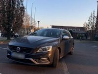 Gebraucht Volvo V60 R-Design 280 PS (205 kW) 2014 Grau Kombi