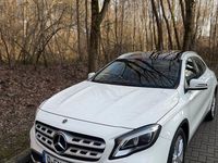 Gebraucht Mercedes GLA180 122 PS (89 kW) 2018 Weiß SUV