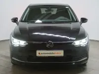 Używany VW Golf VIII Active 150 KM (110 kW) 2022 Czarny Sedan/Limuzyna