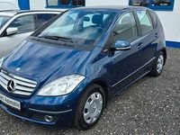 Gebraucht Mercedes A180 116 PS (85 kW) 2010 Blau Limousine