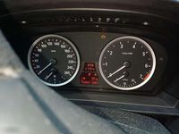 Gebraucht BMW 523 177 PS (130 kW) 2006 Braun Kombi