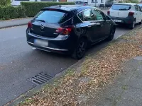 Gebraucht Opel Astra 110 PS (80 kW) 2012 Schwarz Kleinwagen