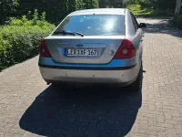 Gebraucht Ford Mondeo Ghia 125 PS (91 kW) 2002 Silber Limousine