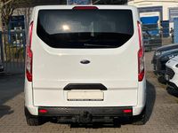 Gebraucht Ford Tourneo 131 PS (96 kW) 2020 Weiß Van / Kleinbus