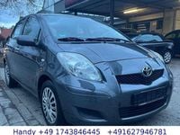 Gebraucht Toyota Yaris Cool 69 PS (50 kW) 2011 Grau Kleinwagen