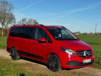 Gebraucht Mercedes V220 163 PS (119 kW) 2020 Rot Van / Kleinbus