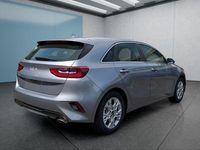 Nowe Kia Ceed 101 KM (74 kW) 2025 Srebrny Hatchback