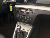 Gebraucht BMW 118 Cabriolet 143 PS (105 kW) 2012 Schwarz 2 Cabrio