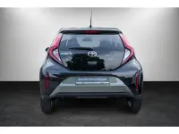 Gebraucht Toyota Aygo X Comfort 72 PS (52 kW) 2022 Cardamon green metallic/ night sky black SUV
