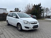 Gebraucht Opel Zafira Family 125 PS (91 kW) 2012 Weiß Van / Kleinbus