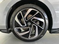 Gebraucht VW ID.7 Pro 210 kW (286 PS) 2025 Mondsteingrau Kombi