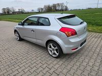 Gebraucht Kia Ceed 109 PS (80 kW) 2009 Silber Kleinwagen