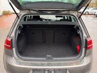 Gebraucht VW Golf VII LOUNGE 86 PS (63 kW) 2015 Limousine