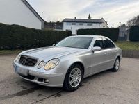 Gebraucht Mercedes E220 150 PS (110 kW) 2005 Silber Limousine
