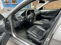 Gebraucht Mercedes E350 231 PS (169 kW) 2009 Grau Limousine