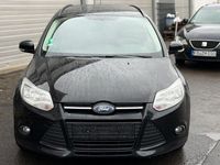 Gebraucht Ford Focus Trend 125 PS (91 kW) 2014 Schwarz Kombi