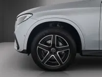 Gebraucht Mercedes GLC300de AMG line 197 PS (144 kW) 2025 Silber SUV
