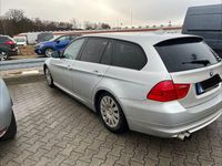 Gebraucht BMW 320 170 PS (125 kW) 2008 Silber Kombi