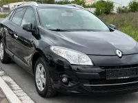 Gebraucht Renault Mégane Bose Edition 131 PS (96 kW) 2011 Schwarz Limousine