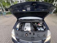 Gebraucht Kia Carnival EX 189 PS (139 kW) 2006 Blau Van / Kleinbus