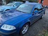 Gebraucht VW Passat 131 PS (96 kW) 2004 Blau Limousine