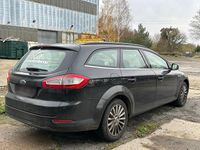 Gebraucht Ford Mondeo 140 PS (102 kW) 2013 Schwarz Kombi