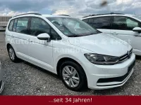 Gebraucht VW Touran Comfortline 150 PS (110 kW) 2023 Weiß Van / Kleinbus