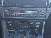 Gebraucht BMW 520 170 PS (125 kW) 2003 Silber Limousine