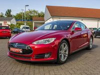 Second-hand Tesla Model S Performance 350 kW (476 CP) 2014 Roșu Hatchback