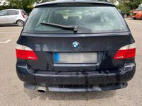 Gebraucht BMW 520 163 PS (119 kW) 2009 Blau Kombi
