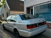 Gebraucht VW Vento 75 PS (55 kW) 1997 Silber Limousine