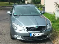 Gebraucht Skoda Octavia Elegance 140 PS (102 kW) 2012 Grau Kombi