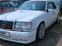 Gebraucht Mercedes 300 110 PS (80 kW) 1991 Weiß Limousine