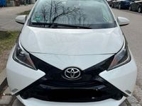 gebraucht Toyota Aygo (X) 1,0 in weiß
