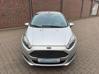 Gebraucht Ford Fiesta Trend 95 PS (69 kW) 2015 Silber Kleinwagen