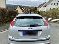 Gebraucht Ford Focus 116 PS (85 kW) 2005 Silber Kombi