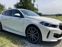Gebraucht BMW 120 M Sport 190 PS (139 kW) 2022 Weiß Limousine