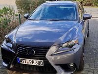 Gebraucht Lexus IS300h 181 PS (133 kW) 2016 Grau Limousine