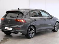 Gebraucht VW Golf VIII Style 150 PS (110 kW) 2023 Grau metallic Limousine