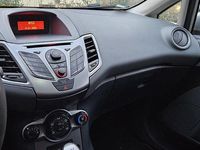 Gebraucht Ford Fiesta 60 PS (44 kW) 2010 Grau Kleinwagen