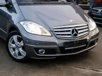 Gebraucht Mercedes A160 Avantgarde 95 PS (69 kW) 2010 Mountaingrau metallic Limousine