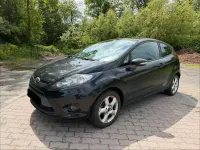 Usata Ford Fiesta Trend 82 CV (60 kW) 2009 Nero Berlina
