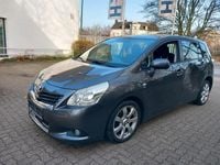 Gebraucht Toyota Verso 150 PS (110 kW) 2012 Grau Van / Kleinbus