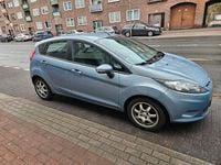 Gebraucht Ford Fiesta 68 PS (50 kW) 2010 Blau Kleinwagen