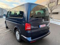 Gebraucht VW Multivan Comfortline 140 PS (102 kW) 2014 Blau Van