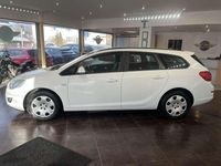 Gebraucht Opel Astra Edition 110 PS (80 kW) 2012 Weiß Kombi