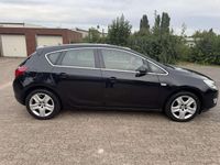 Gebraucht Opel Astra 101 PS (74 kW) 2010 Schwarz Kleinwagen